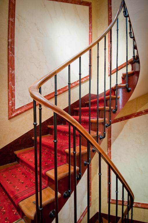 Hotel Champerret Elysees Parigi