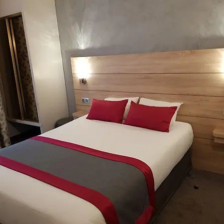 Champerret Elysees 3* Parigi