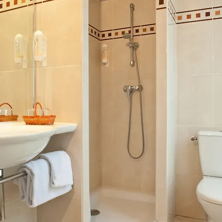 Hotel Champerret Elysees Parigi
