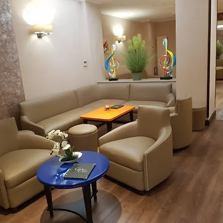 Champerret Elysees 3* Parigi