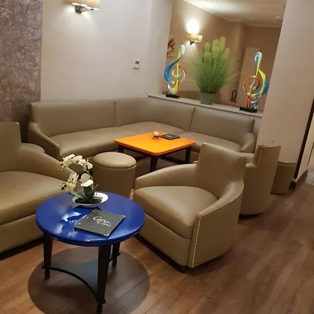 Hotel Champerret Elysees Parigi