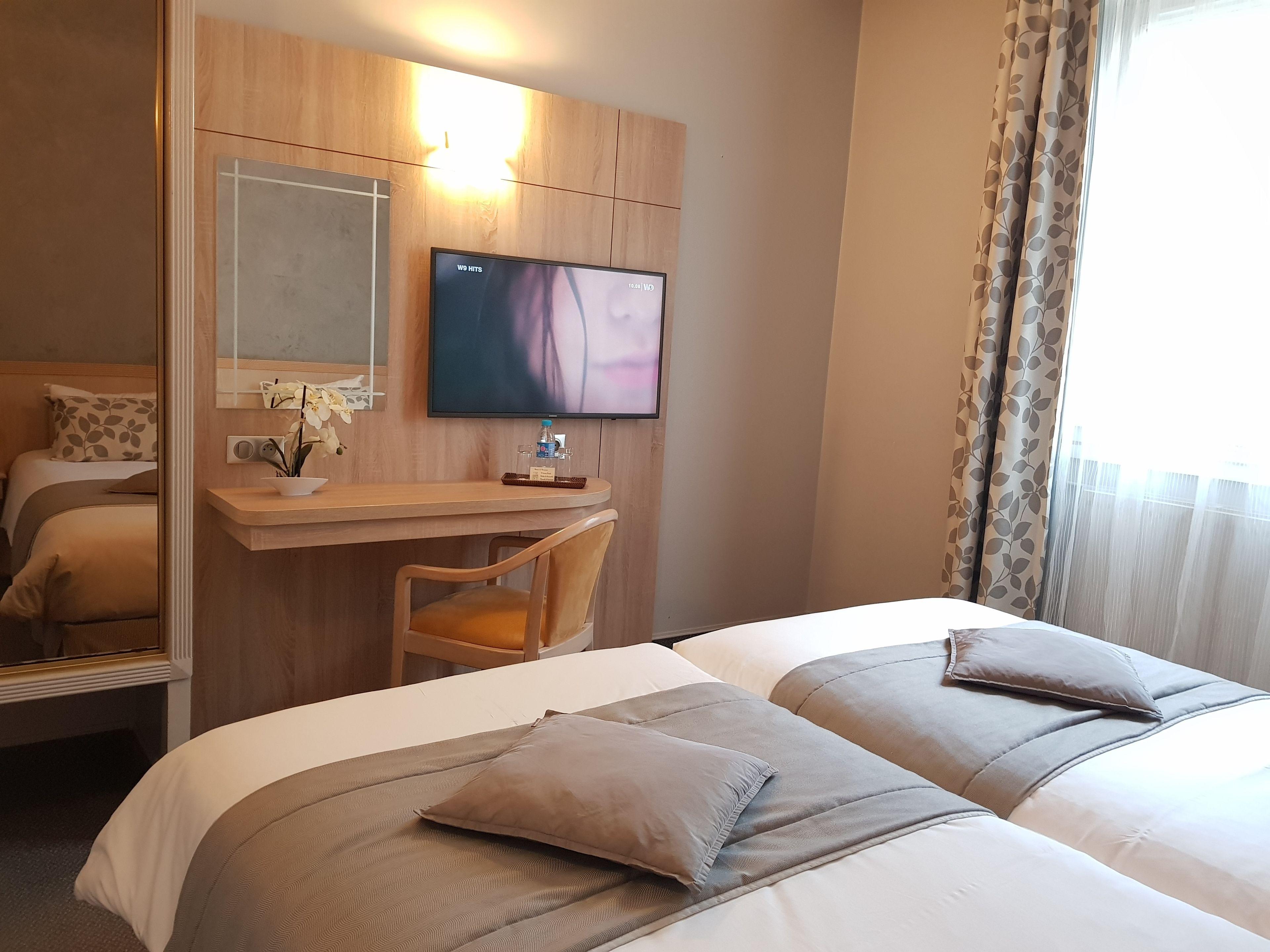 Hotel Champerret Elysees Parigi