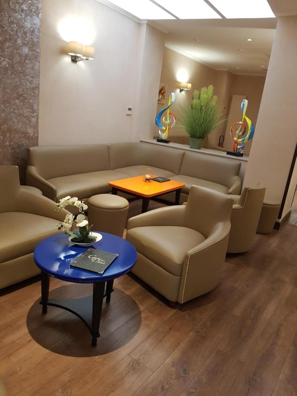 Hotel Champerret Elysees Parigi
